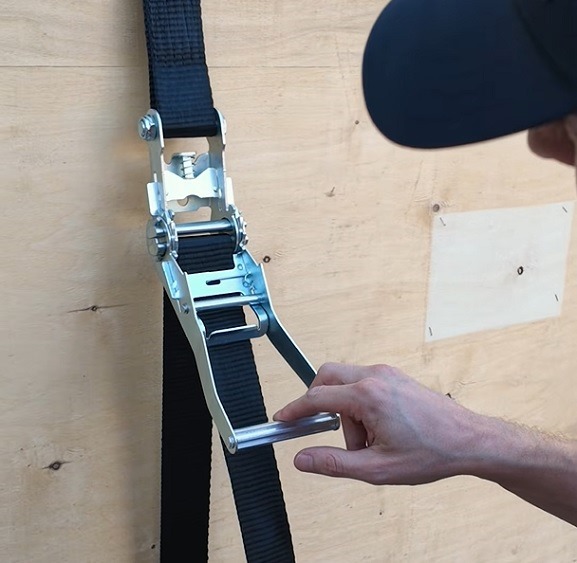 Endless ratchet strap